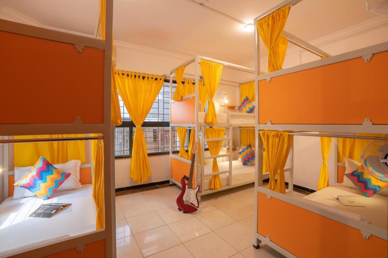Gostops Bengaluru, Gandhi Nagar Majestic Zewnętrze zdjęcie