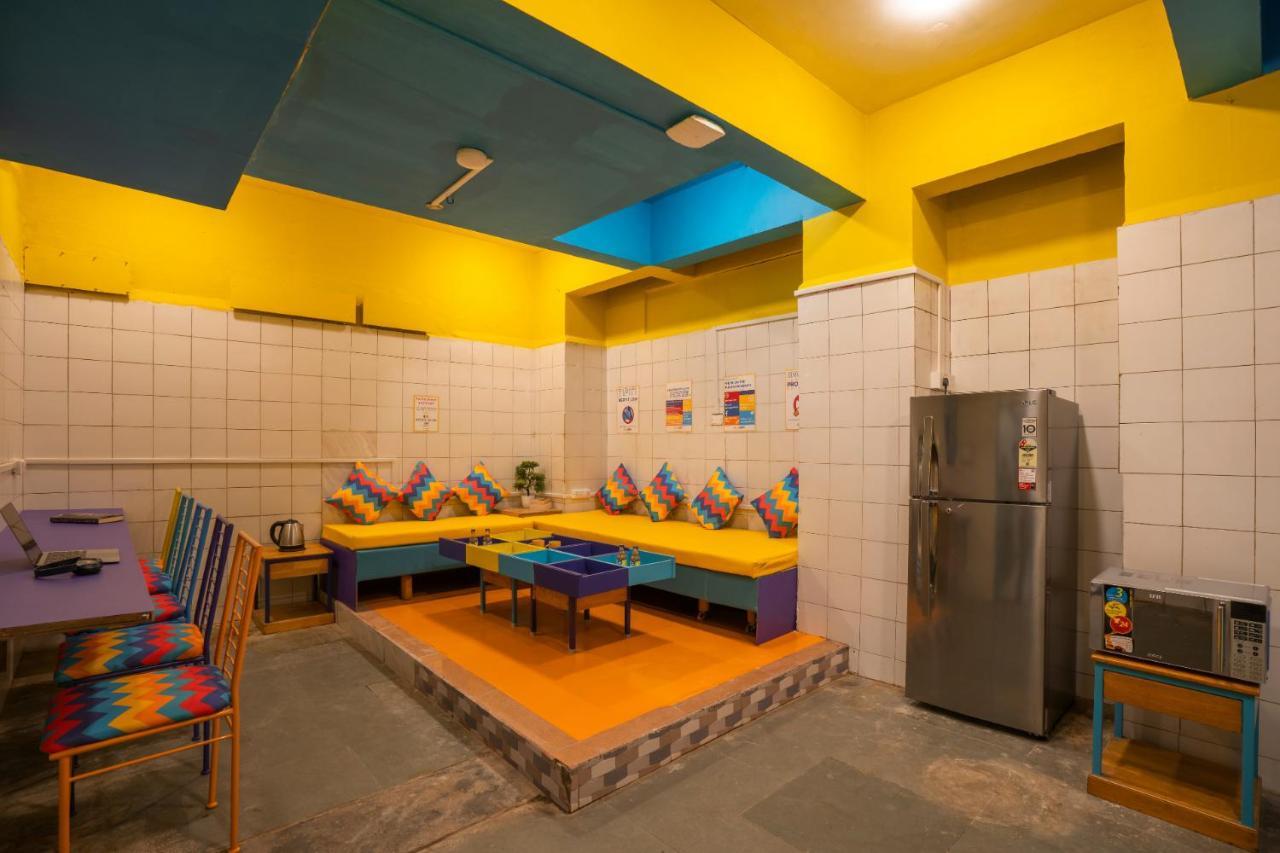 Gostops Bengaluru, Gandhi Nagar Majestic Zewnętrze zdjęcie